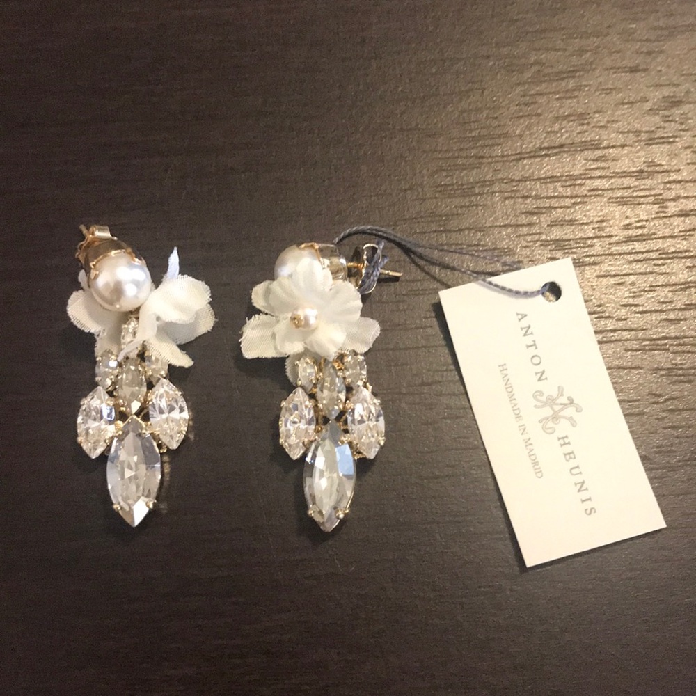 Brand new BHLDN drop earrings, never worn!